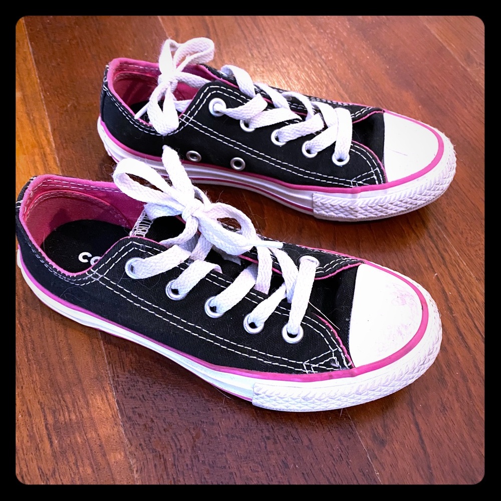 Girls Chuck Taylor Converse Sz 12